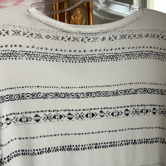 Dex White Short Sleeve Tee with Soft Fabric and Relaxed Fit L - Picture 15 of 16